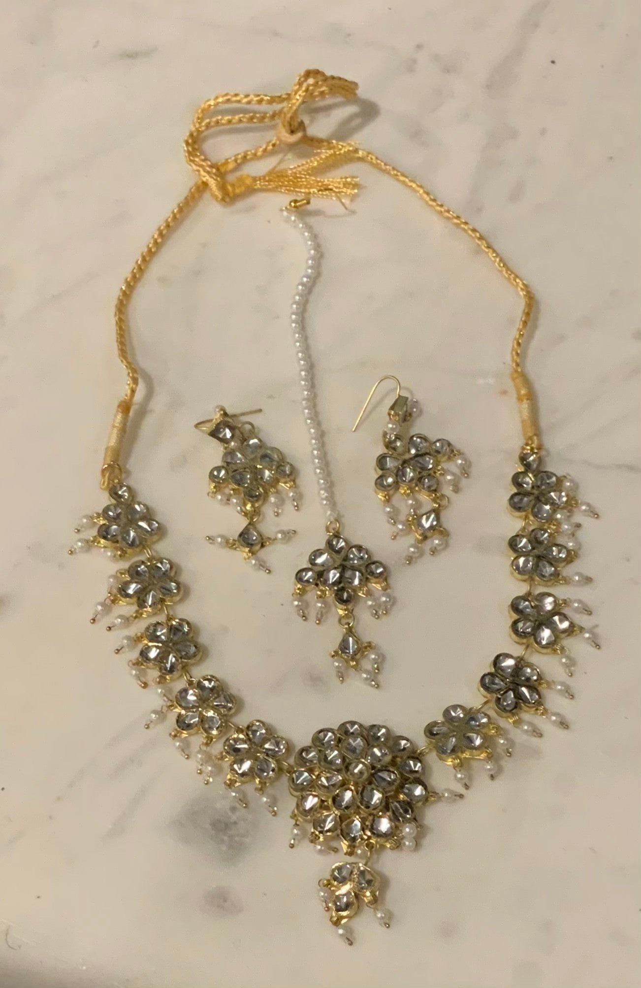 Kathak Jewelry 5 flowers with pyramid tikka