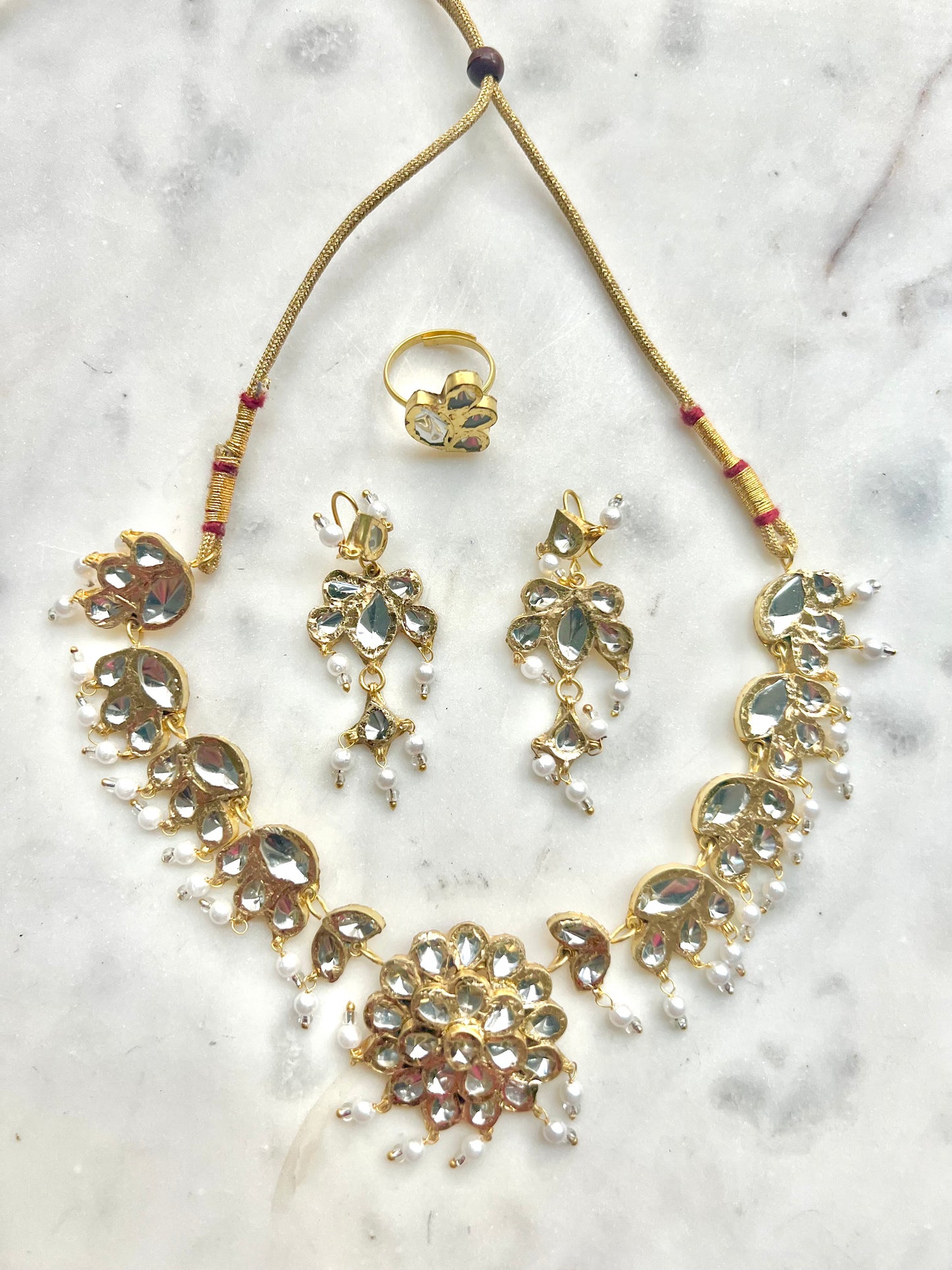 Kathak Jewelry 4.1 with leaf ring